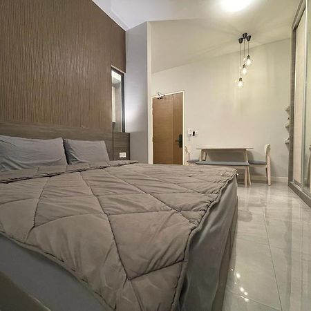 Imperio.Res - Near To Jonker & Mall - Pool View 말라카 외부 사진
