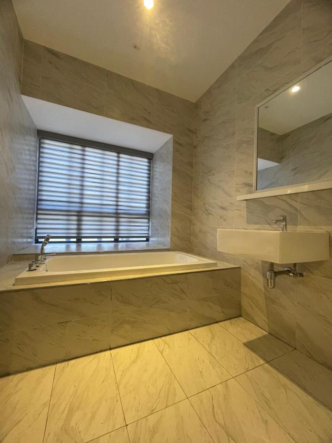 Imperio.Res - Near To Jonker & Mall - Pool View 말라카 외부 사진