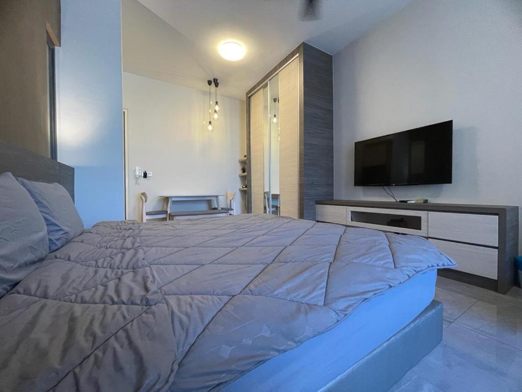 Imperio.Res - Near To Jonker & Mall - Pool View 말라카 외부 사진