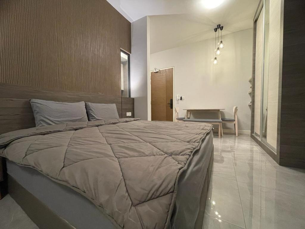 Imperio.Res - Near To Jonker & Mall - Pool View 말라카 외부 사진